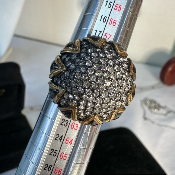 Sparkly Stella & Dot rhinestone sunflower ring - Picture 5 of 7